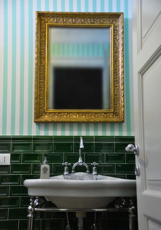 Regal House Roma Capucci 6 Ξενοδοχείο Εξωτερικό φωτογραφία