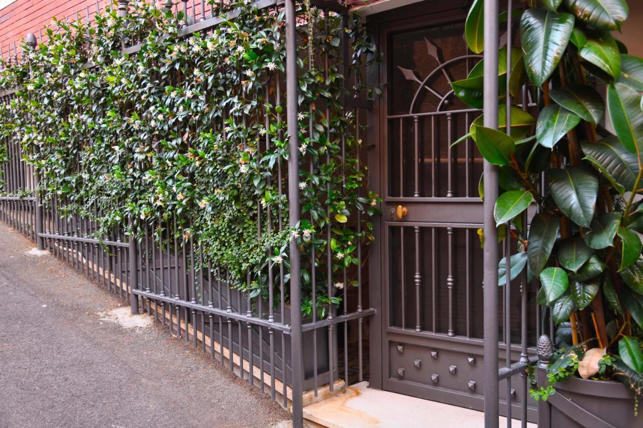 Regal House Roma Capucci 6 Ξενοδοχείο Εξωτερικό φωτογραφία