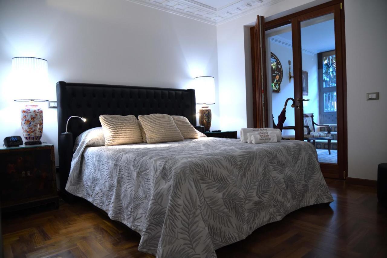 Regal House Roma Capucci 6 Ξενοδοχείο Εξωτερικό φωτογραφία