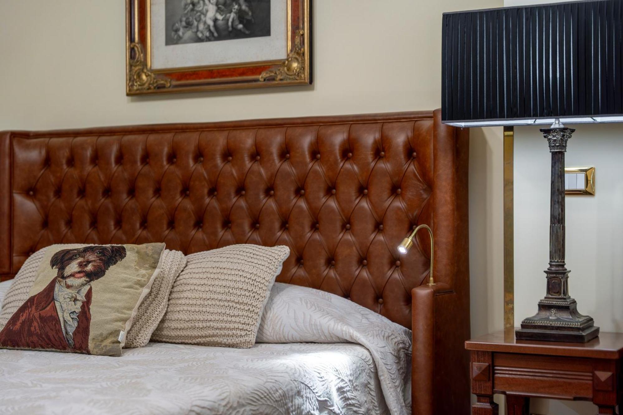 Regal House Roma Capucci 6 Ξενοδοχείο Εξωτερικό φωτογραφία